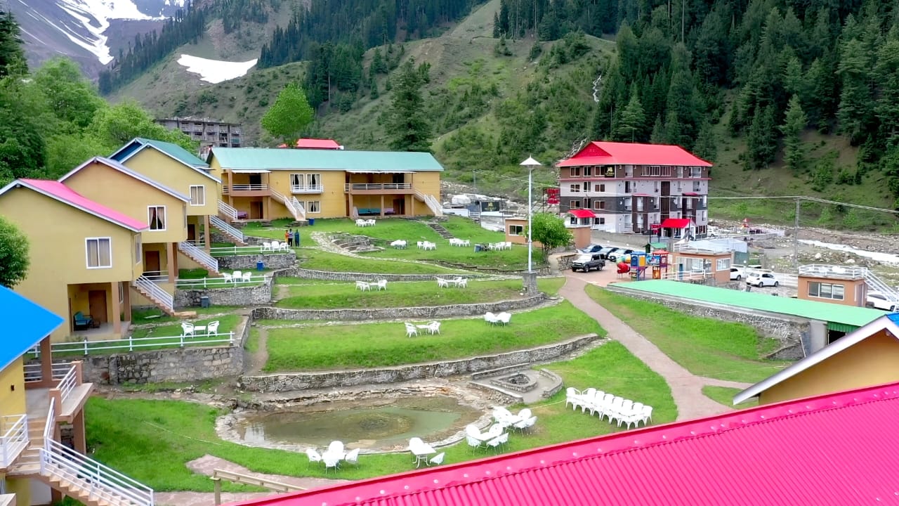 Hotel Village inn Naran
